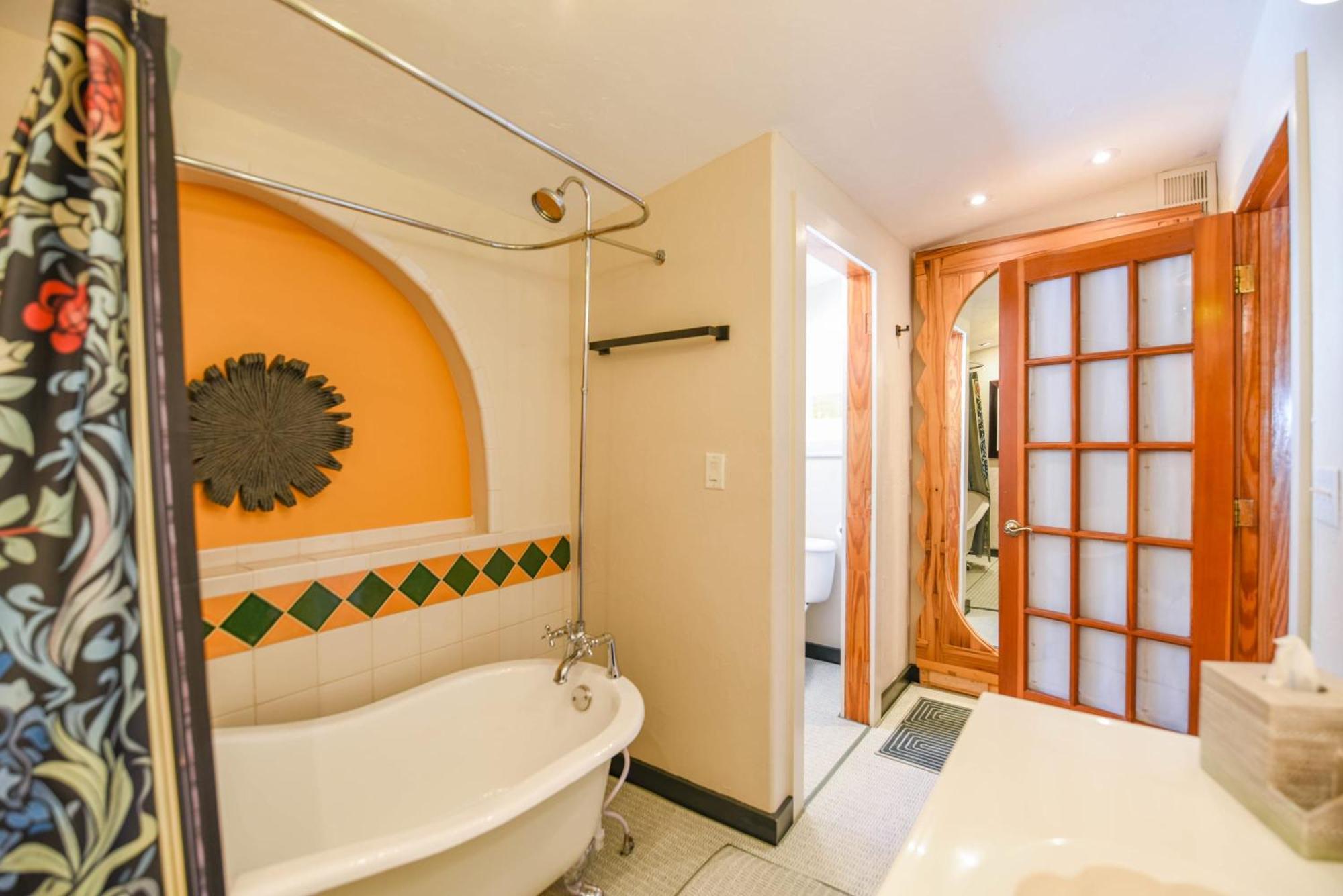New Pineapple Palloza - Bright & Modern On Duval Appartement